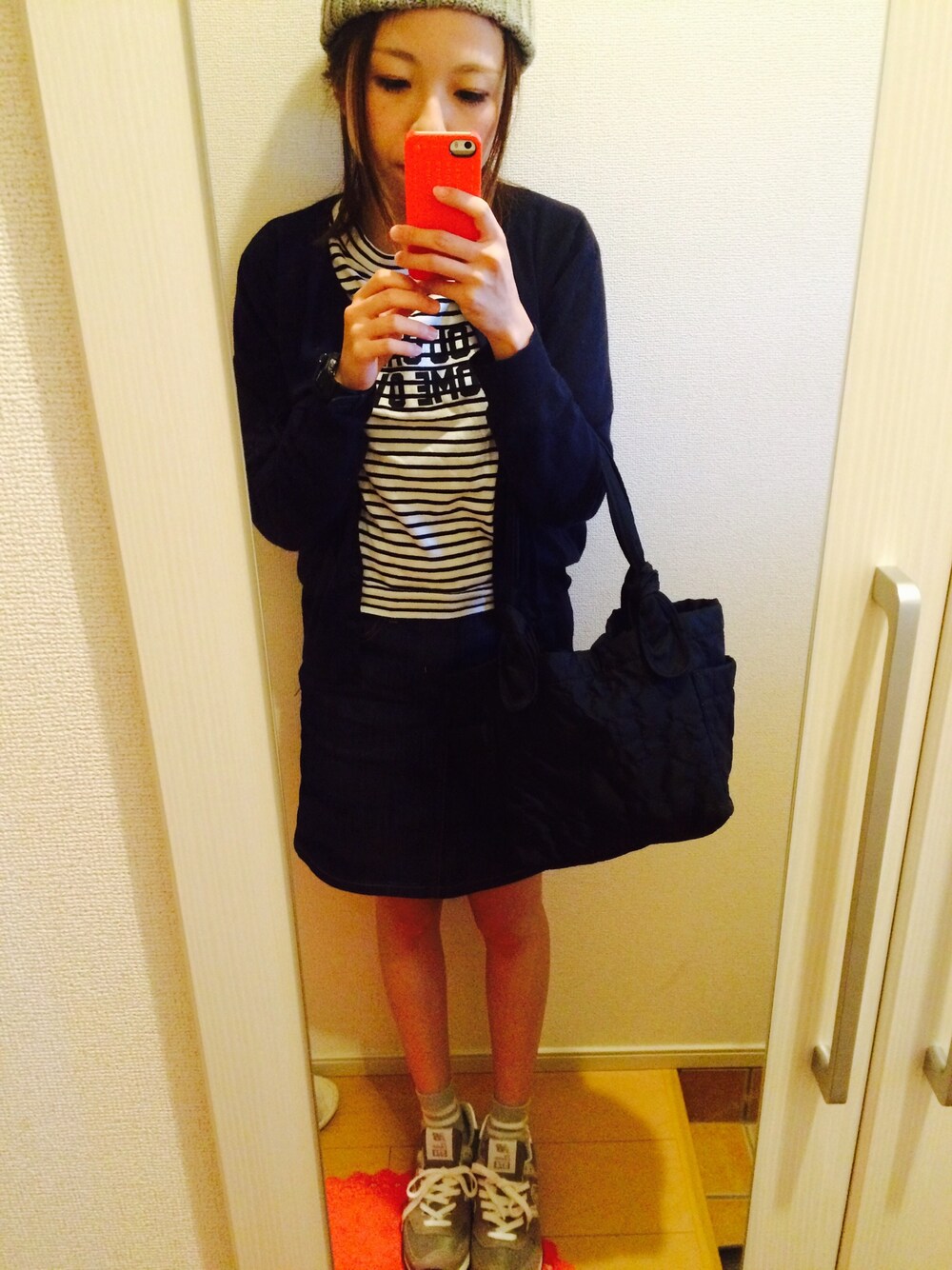 「NEW BALANCEのニューバランス ビンテージシリーズ new balance ML574（スニーカー、グレー系）」を使った、ゆきぷさん（レディース・151cm）の秋コーディネートの1枚目の写真