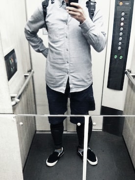 「CHUMS（チャムス）のアイテム（その他パンツ）」を使った、TakanoriOshibaさん（メンズ・171cm）の秋コーディネート