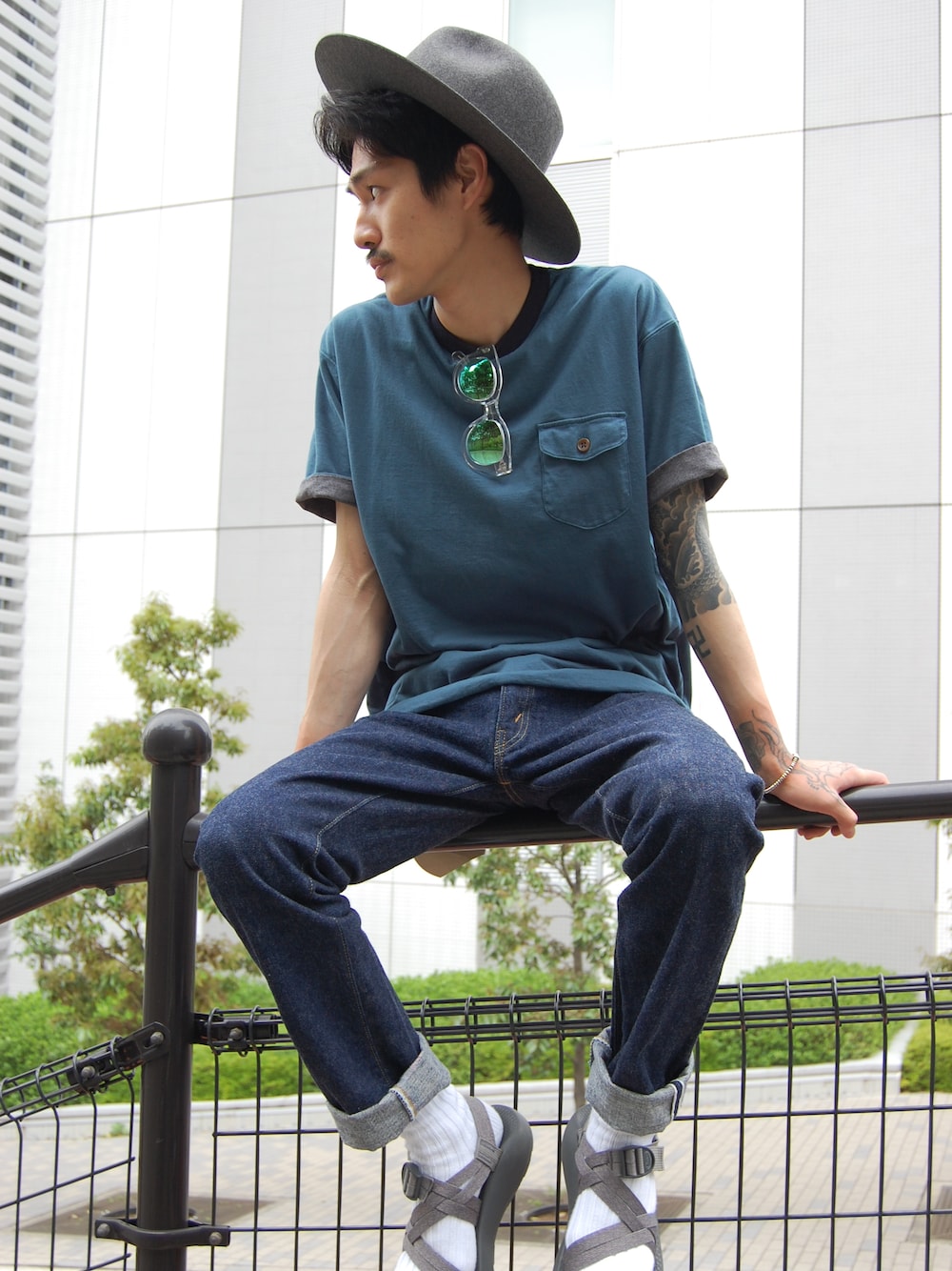 Sasquatchfabrixサングラス SASQUATCHfabrix.のサングラスを使った人気ファッション