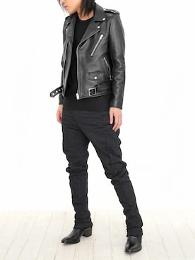 「アイテム（Tシャツ/カットソー、ブラック系）」を使った、fascinatestaffさん（メンズ・178cm）の秋コーディネート