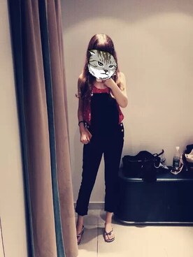 「アイテム（サロペット/オーバーオール）」を使った、arethacatさん（レディース・158cm・10代）の冬コーディネート