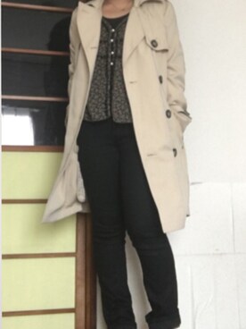 「OZOC（オゾック）のアイテム（トレンチコート、ベージュ系）」を使った、華さん（レディース・150cm）の春コーディネート