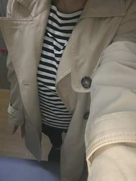 「OZOC（オゾック）のアイテム（トレンチコート、ベージュ系）」を使った、華さん（レディース・150cm）の春コーディネート
