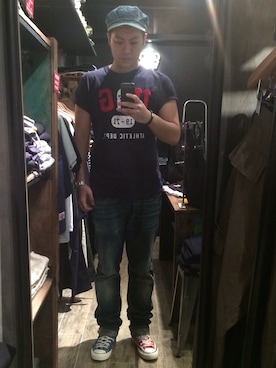 「Groverのアイテム（Tシャツ/カットソー、ブルー系）」を使った、Julianさん（メンズ・178cm）の夏コーディネート