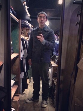 「XLARGE（エクストララージ）のアイテム（シャツ/ブラウス、ブルー系）」を使った、Julianさん（メンズ・178cm）の冬コーディネート