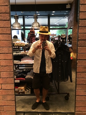 「青いTシャツ」｜「アイテム（帽子）」を使った、wakiさん（メンズ・165cm）の夏コーディネート
