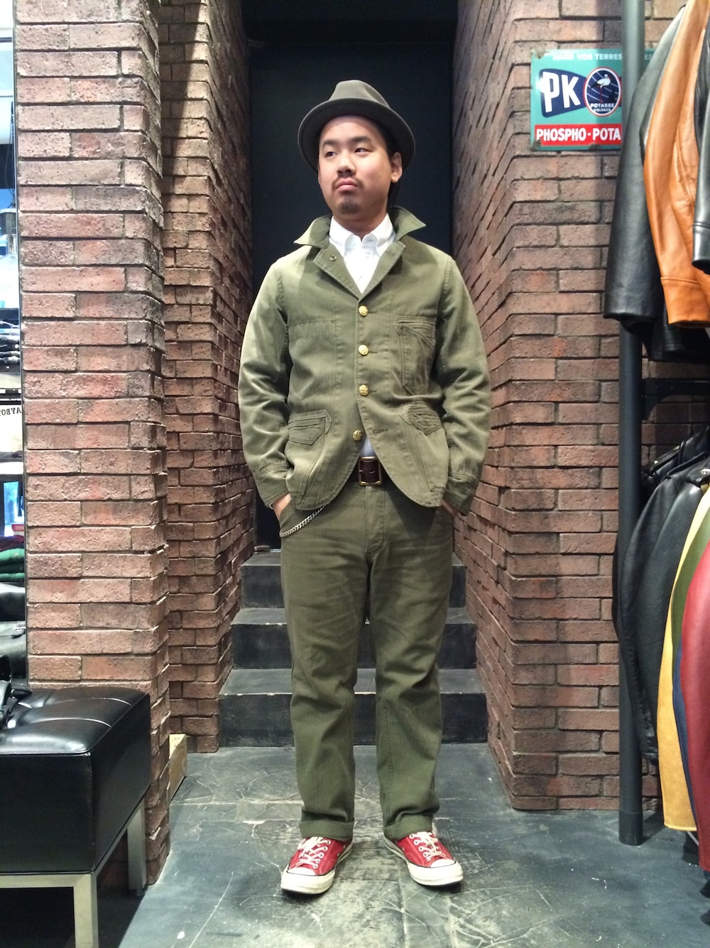 schottのカバーオール（グリーン系）を使った人気ファッション