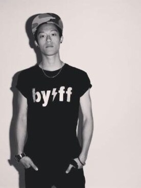 DJ Johnnie Darkaさんのコーディネート