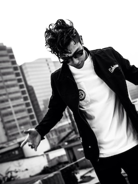 DJ Johnnie Darkaさんのコーディネート