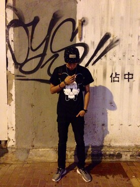 DJ Johnnie Darkaさんのコーディネート