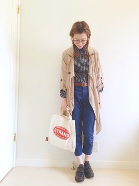 「アイテム（スマホグッズ）」を使った、山口真帆さん（レディース・161cm・20代）の秋コーディネート