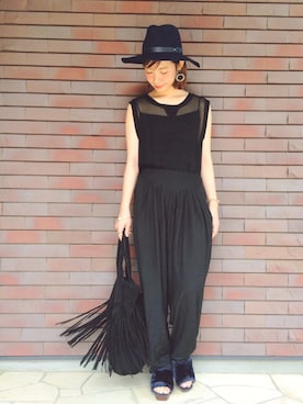「アイテム（バングル/リストバンド）」を使った、山口真帆さん（レディース・161cm・20代）の夏コーディネート