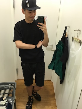 「グラディエーターサンダル」｜「アイテム（帽子）」を使った、2868さん（メンズ・180cm）の春コーディネート