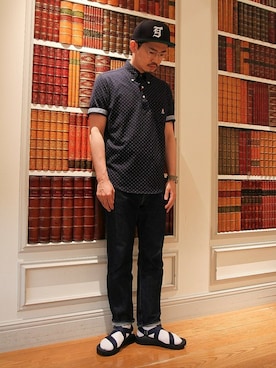 「サンダルに靴下」｜「アイテム（キャップ）」を使った、エノ＿エノモトさん（メンズ・175cm）の夏コーディネート