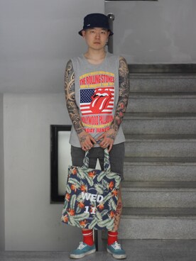 「no brand（ノーブランド）のアイテム（つなぎ/オールインワン）」を使った、최송혁さん（メンズ・179cm）の夏コーディネート