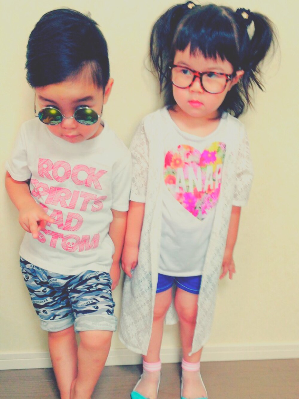 「ANAP kidsのアイテム（カーディガン/ボレロ、ホワイト系）」を使った、にい★けいさん（キッズ・100cm）の夏コーディネートの1枚目の写真