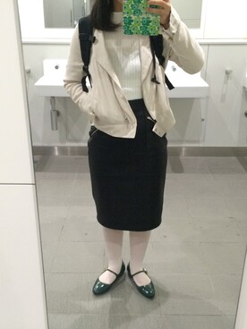 「白タイツ」｜「アイテム（ライダースジャケット）」を使った、ＴＳＵＫＩＮＡさん（レディース・162cm）の冬コーディネート