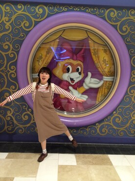 「UNIQLO（ユニクロ）のアイテム（Tシャツ/カットソー、レッド系）」を使った、sujung_bさん（レディース・154cm）の秋コーディネート