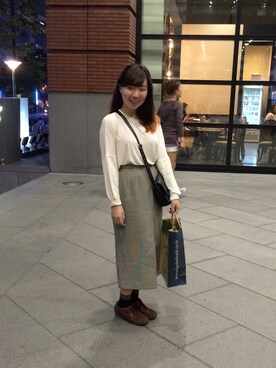 「no brand（ノーブランド）のアイテム（Tシャツ/カットソー、ベージュ系）」を使った、sujung_bさん（レディース・154cm）の秋コーディネート