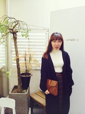 「GU（ジーユー）のアイテム（ニット/セーター、ホワイト系）」を使った、sujung_bさん（レディース・154cm）の秋コーディネート