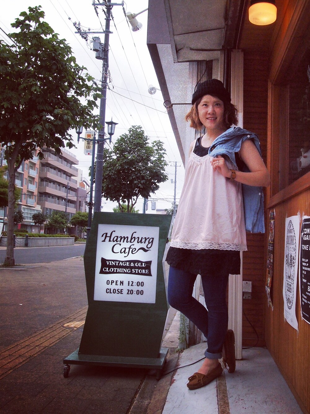 「古着、ノースリーブ、全身古着」｜「MinnetonkaのMinnetonka KILTY SUEDE MOCCASIN　BROWN（その他、その他）」を使った、HamburgCafeさん（レディース・159cm）の夏コーディネートの1枚目の写真