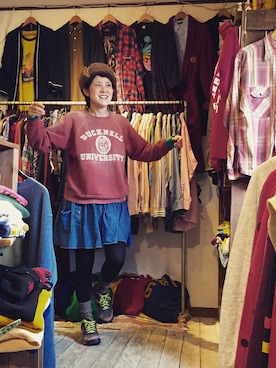 「アイテム（スニーカー）」を使った、HamburgCafeさん（レディース・159cm）の冬コーディネート