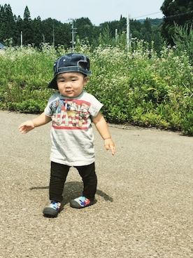 「アイテム（キャップ）」を使った、HamburgCafeさん（キッズ・80cm）の夏コーディネート