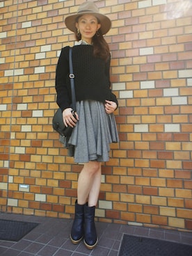「DRWCYS（ドロシーズ）のアイテム（アクセサリー）」を使った、DRWCYS・PR 生駒典子さん（レディース・159cm）の秋コーディネート
