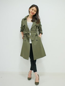 「DRWCYS（ドロシーズ）のアイテム（トレンチコート）」を使った、DRWCYS・PR 生駒典子さん（レディース・159cm）の秋コーディネート