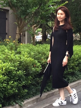 「DRWCYS（ドロシーズ）のアイテム（アクセサリー）」を使った、DRWCYS・PR 生駒典子さん（レディース・159cm）の春コーディネート