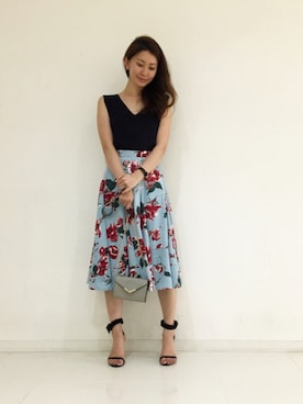 「DRWCYS（ドロシーズ）のアイテム（サンダル）」を使った、DRWCYS・PR 生駒典子さん（レディース・159cm）の秋コーディネート