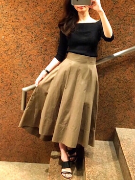 「DRWCYS（ドロシーズ）のアイテム（サンダル）」を使った、DRWCYS・PR 生駒典子さん（レディース・159cm）の秋コーディネート
