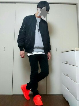 「AIR MAX」｜「アイテム（ミリタリージャケット）」を使った、かをるさん（メンズ・175cm）の秋コーディネート