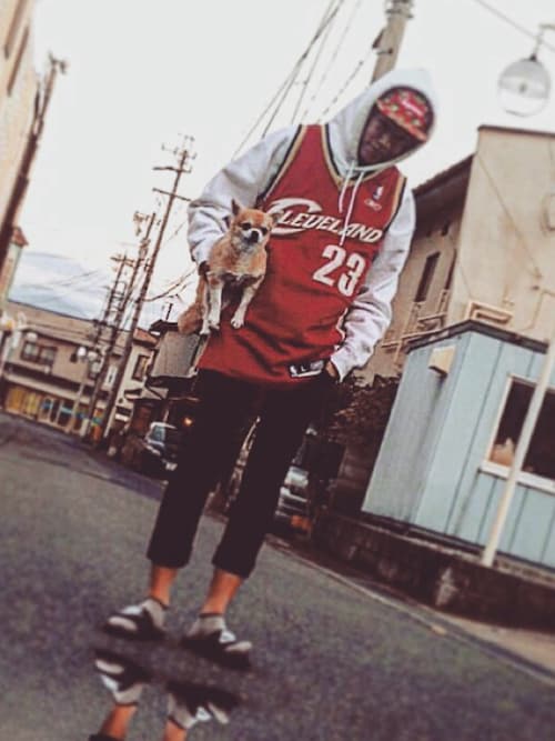 Nike ナイキ のビーチサンダルを使った人気ファッションコーディネート Sciaky