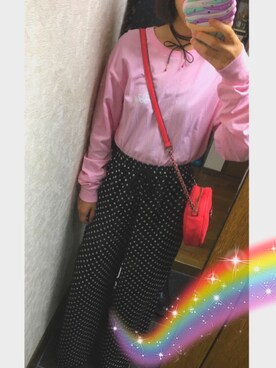 「STUSSY（ステューシー）のアイテム（トップス、ピンク系）」を使った、yunaさん（レディース・160cm）の秋コーディネート