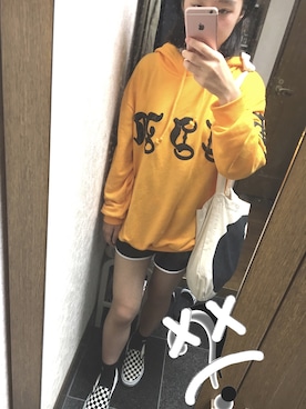 「WEGO（ウィゴー）のアイテム（パーカー、オレンジ系）」を使った、yunaさん（レディース・160cm）の秋コーディネート