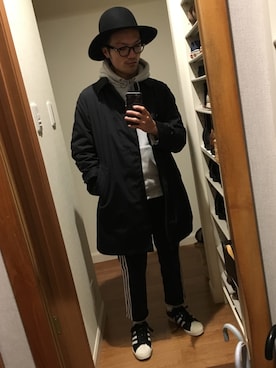 「アイテム（ステンカラーコート）」を使った、KUROさん（メンズ・163cm・30代）の冬コーディネート