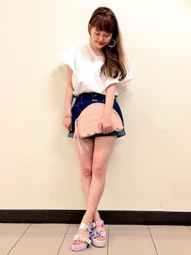 「Honey Salon（ハニーサロン）のアイテム（パンツ）」を使った、MOYUさん（レディース・157cm）の春コーディネート