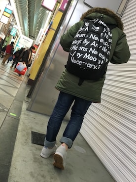 「Alpha Industries（アルファインダストリーズ）のアイテム（ナイロンジャケット）」を使った、まぁちぇるさん（メンズ・170cm）の春コーディネート