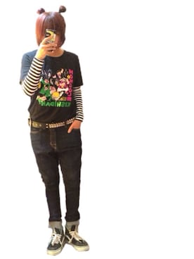 「スタッズベルト」｜「アイテム（スニーカー）」を使った、ながぴ ♩✩⃛さん（レディース・152cm）の秋コーディネート