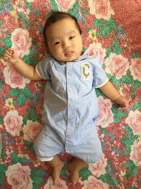 「COMME CA ISM（コムサイズム）のアイテム（ロンパース、ブルー系）」を使った、ゆづづ♡さん（キッズ・60cm）の夏コーディネート