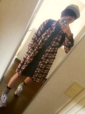 「AS KNOW AS PINKY（アズノゥアズピンキー）のアイテム（帽子）」を使った、akane tmtさん（レディース・170cm）の秋コーディネート