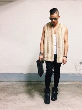 「Saint Laurent」｜「アイテム（その他アウター）」を使った、joe wong さん（メンズ・173cm）の冬コーディネート