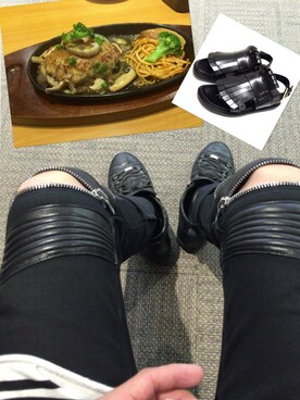 Naoki Nisikawaさんの「Balenciaga Arena Creased-Leather High-Top Sneakers」を使ったコーディネート