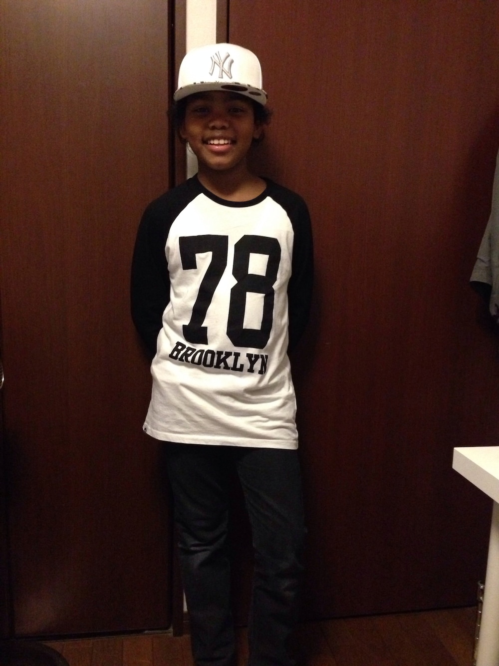 「アイテム（Tシャツ/カットソー、ホワイト系）」を使った、doggstarさん（キッズ・145cm）の春コーディネートの1枚目の写真