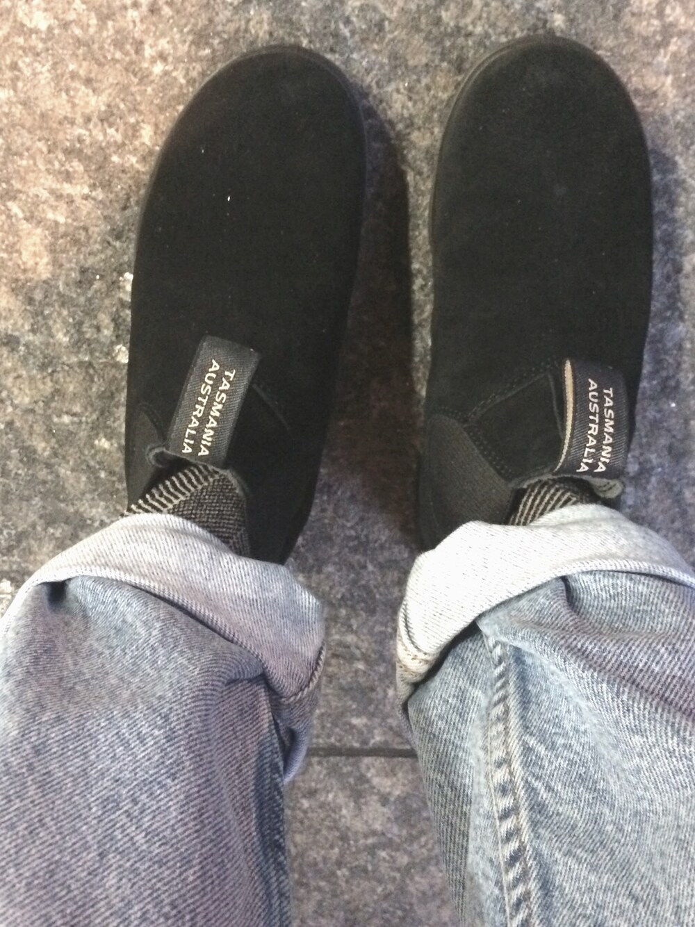 「雨の日コーデ、古着、ヴィンテージ、シンプル」｜「BlundstoneのBlundstone/ブランドストーン　ｽｴｰﾄﾞｻｲﾄﾞｺﾞｱﾌﾞｰﾂ Women's（ブーツ、ブラック系）」を使った、kikoさん（レディース・149cm）の秋コーディネートの1枚目の写真