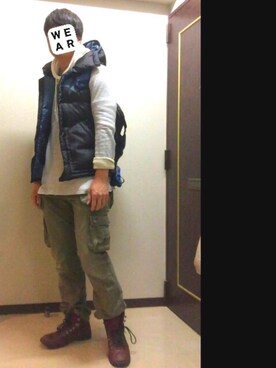 「PPFM（ピーピーエフエム）のアイテム（ダウンベスト、ブラック系）」を使った、kennさん（メンズ）の春コーディネート