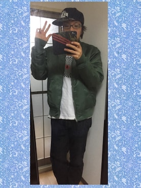 「HUF（ハフ）のアイテム（ミリタリージャケット）」を使った、ナジィさん（メンズ・176cm）の秋コーディネート