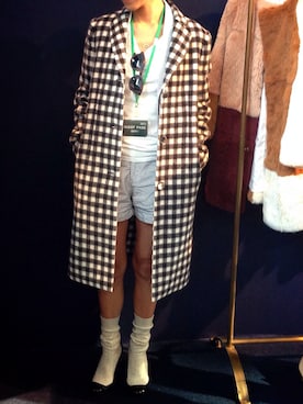 「chanel」｜「アイテム（ステンカラーコート）」を使った、kumi511976さん（レディース・165cm）の夏コーディネート