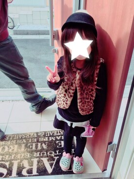 「H&M（エイチ・アンド・エム）のアイテム（ベスト）」を使った、ariさん（キッズ・100cm）の春コーディネート